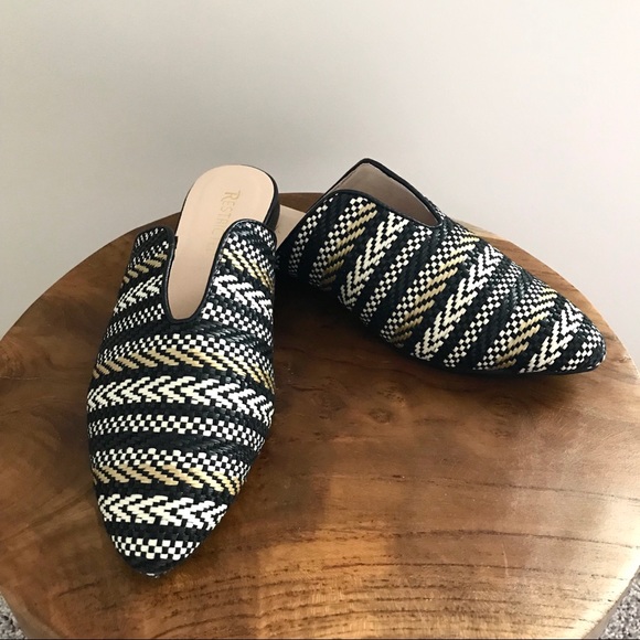 🌟LAST ONE🌟Restricted Black Mules|Textured Woven - Picture 2 of 9